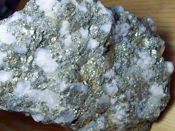 金礦石原料